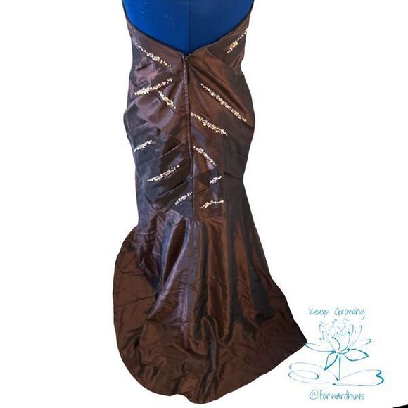 Prom Dress Mori Lee Madeline Gardner size 7/8 - Picture 4 of 13